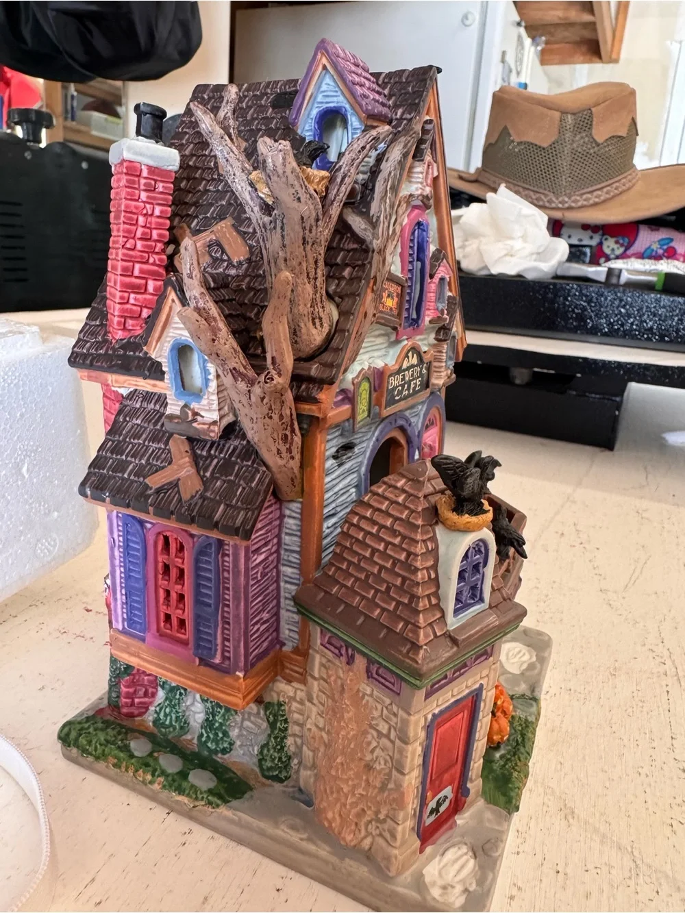 Lemax spookytown village